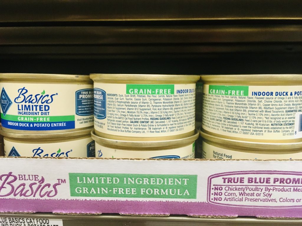 Is Wet Cat Food Bad for Cats? A Closer Look at 27 Different Options