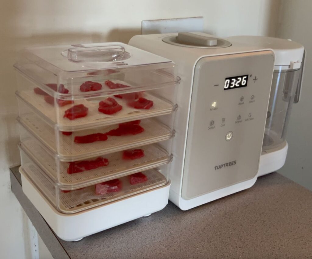 easy homemade beef meat cat treats toptrees pet treats maker jess caticles